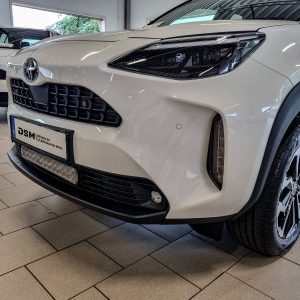 Toyota Yaris Cross 2022-2023+ Modellanpassat kit med LED-ramp