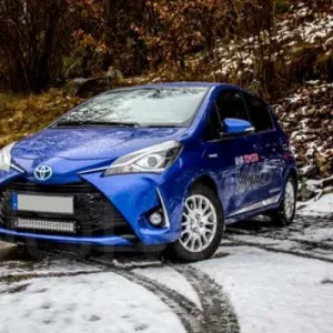 Toyota Yaris 2017-2021 Modellanpassat kit för LED-ramp