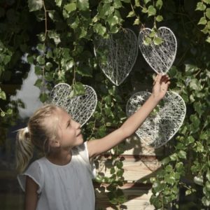 Dekoration trådhjärta med paljetter